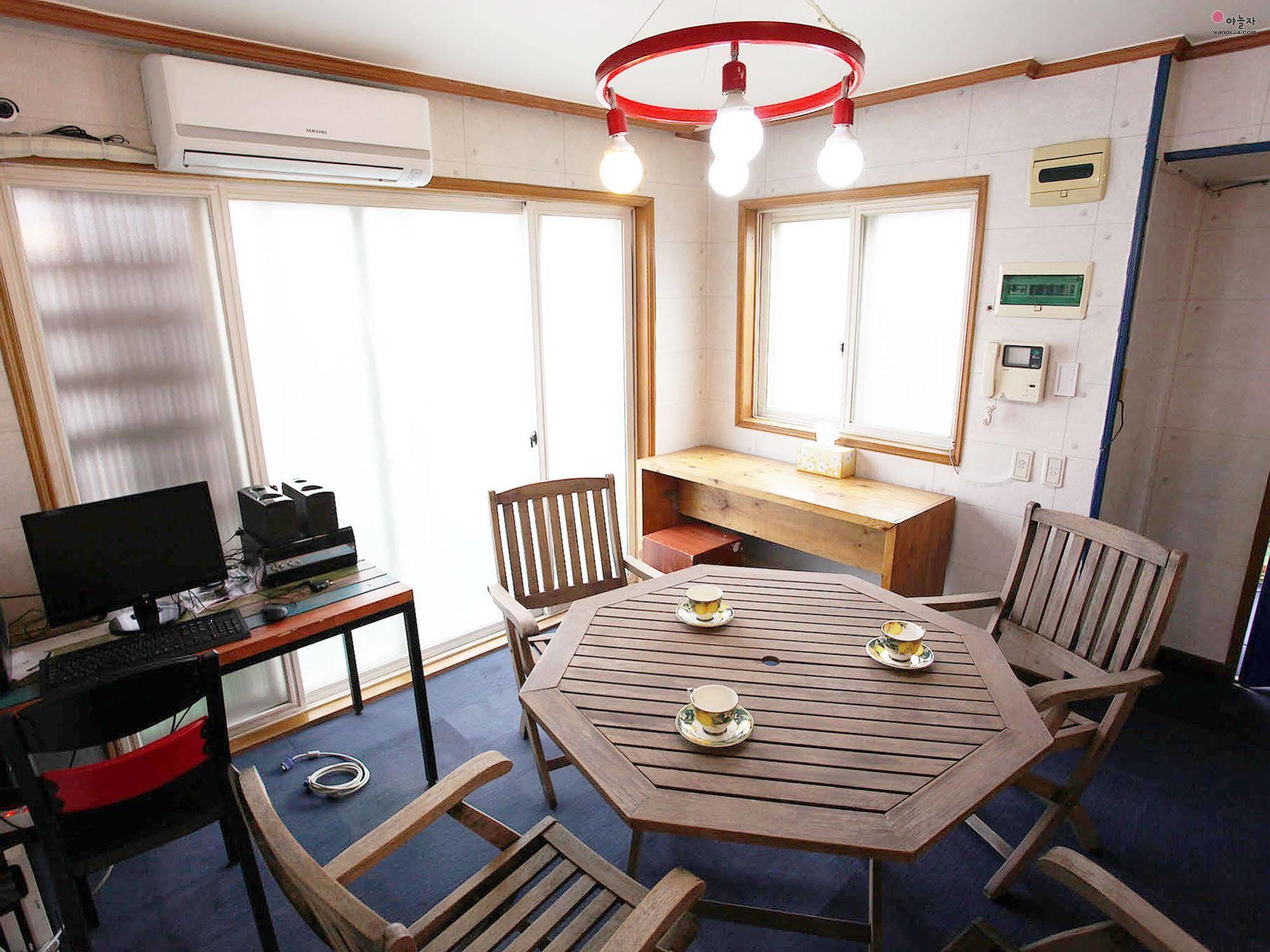 W Mini Hotel Dongdaemoon Séoul Extérieur photo